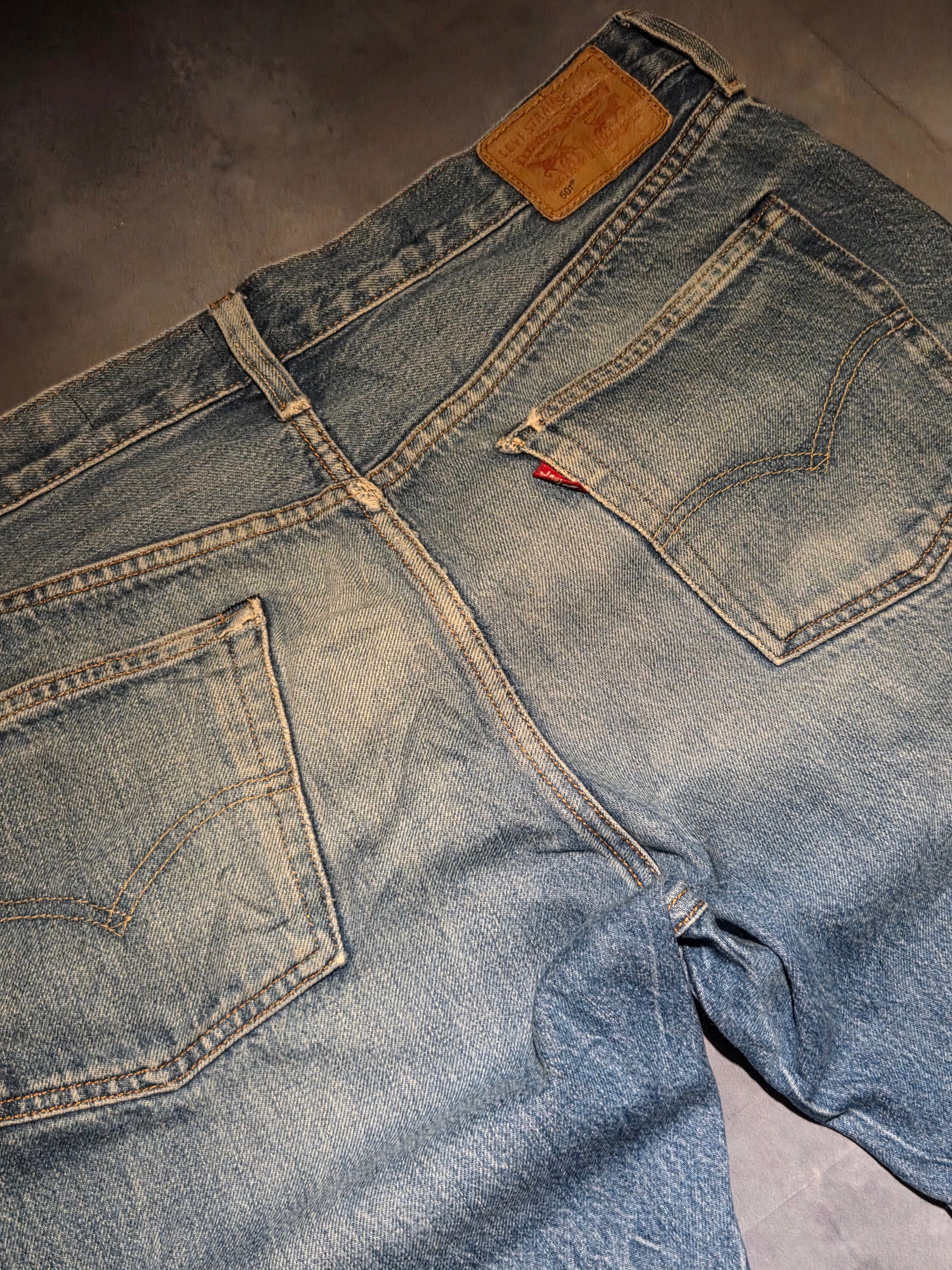 Custom R3VIVED bootcut jeans "LEVI'S 501"