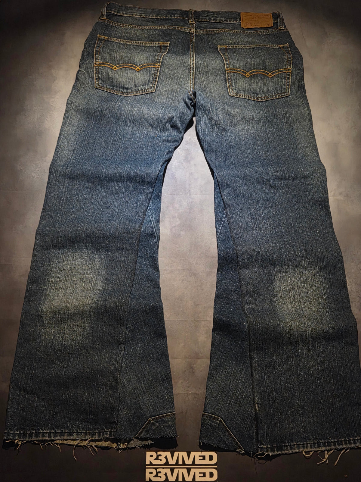 Custom R3VIVED bootcut jeans "American Eagle"