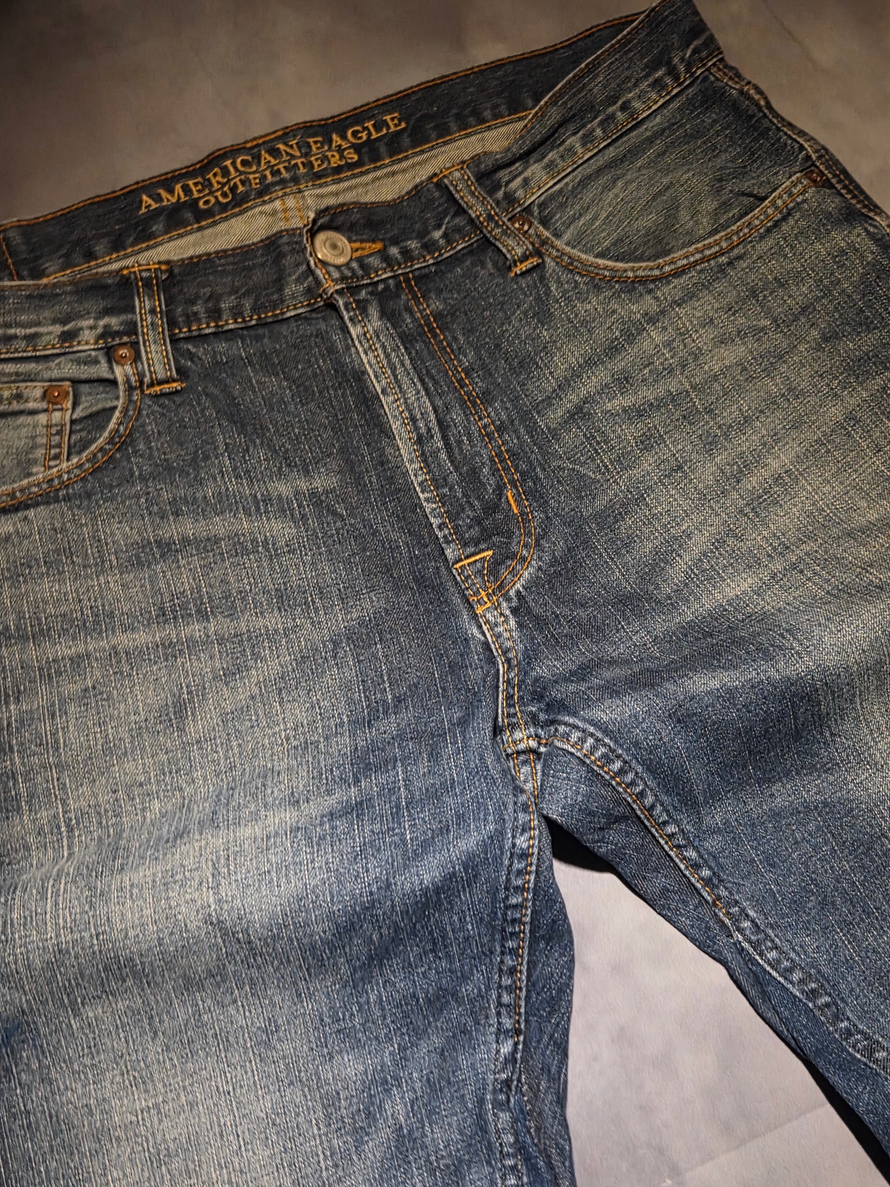 Custom R3VIVED bootcut jeans "American Eagle"